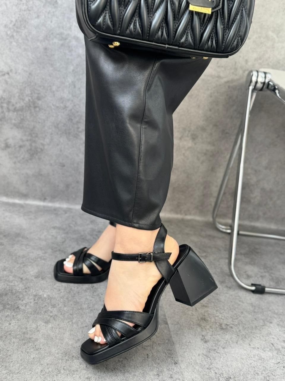 женские босоножки,босоножки на каблуках,босоножки на платформе,модные босоножки,босоножки на толстом каблуке