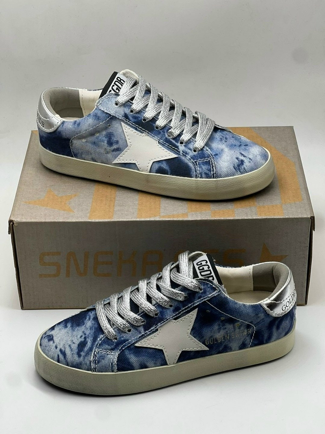 ,джинсовые кеды,кроссовки джинсовые,оригинальные кроссовки,кроссовки со звездами