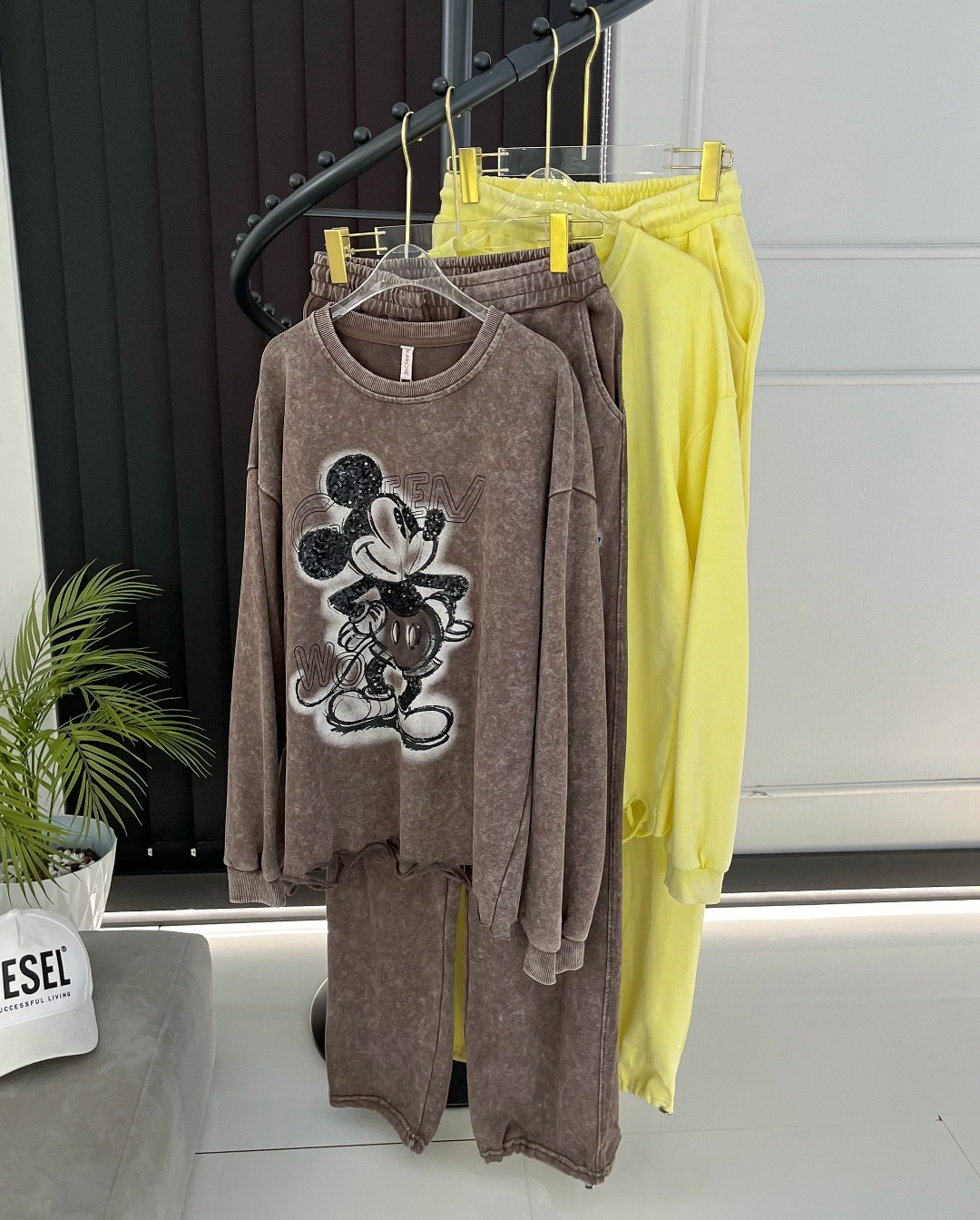 стильные костюмы,костюм трикотаж,женский костюм,костюм велюровый,пижама теплая плюшевая со штанами