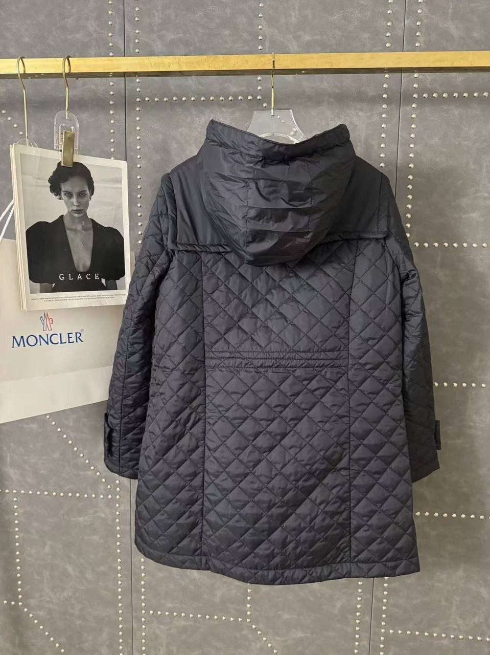 пуховики монклер,куртка модная,женские пуховики,модная женская куртка,куртка пуховик