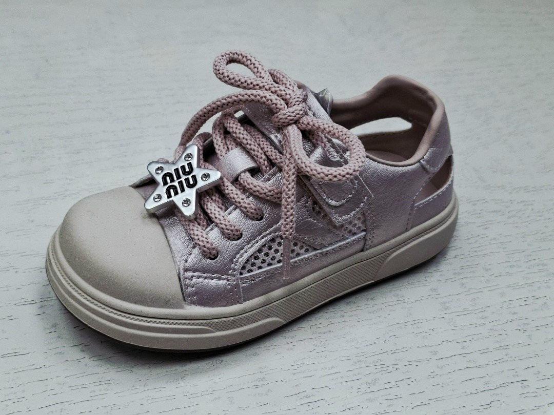 ,кроссовки кеды,кеды со стразами,спортивная ,брендовая