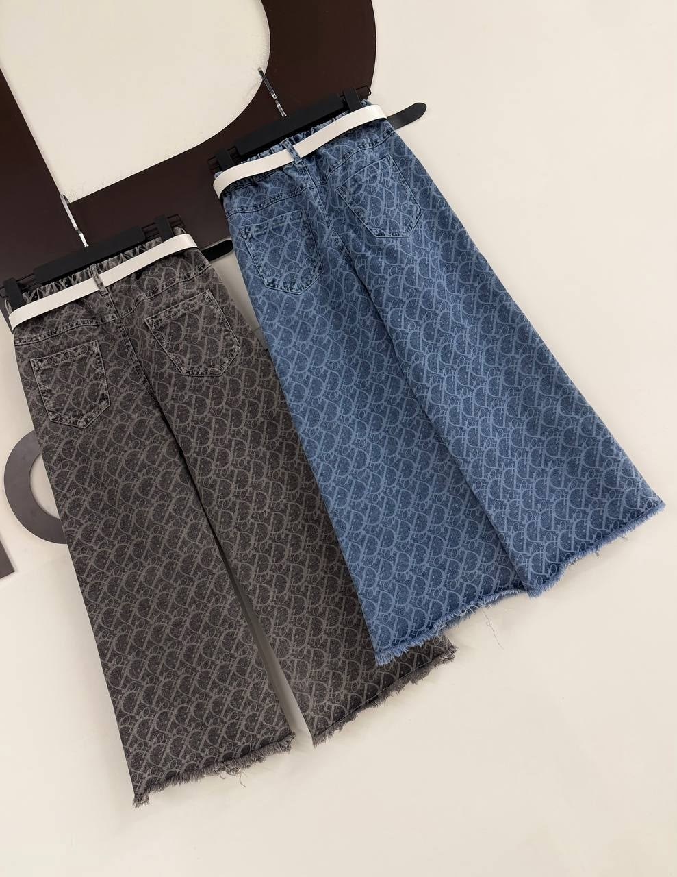 брюки джинсы,широкие джинсы,женские джинсы,модные брюки,брюки женские