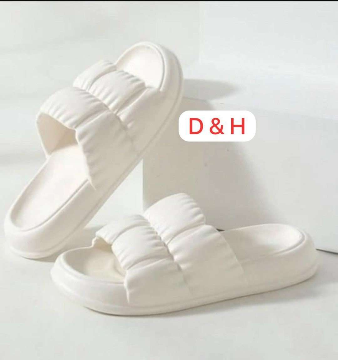 женские шлепанцы,шлепанцы на мягкой подошве,дутые шлепки женские,пляжные женские шлепанцы,женские домашние нескользящие шлепанцы