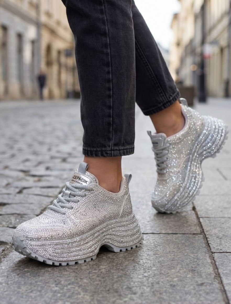 кроссовки balenciaga женские,,женские кроссовки,женские кроссовки balenciaga блестящие со стразами,кроссовки со стразами