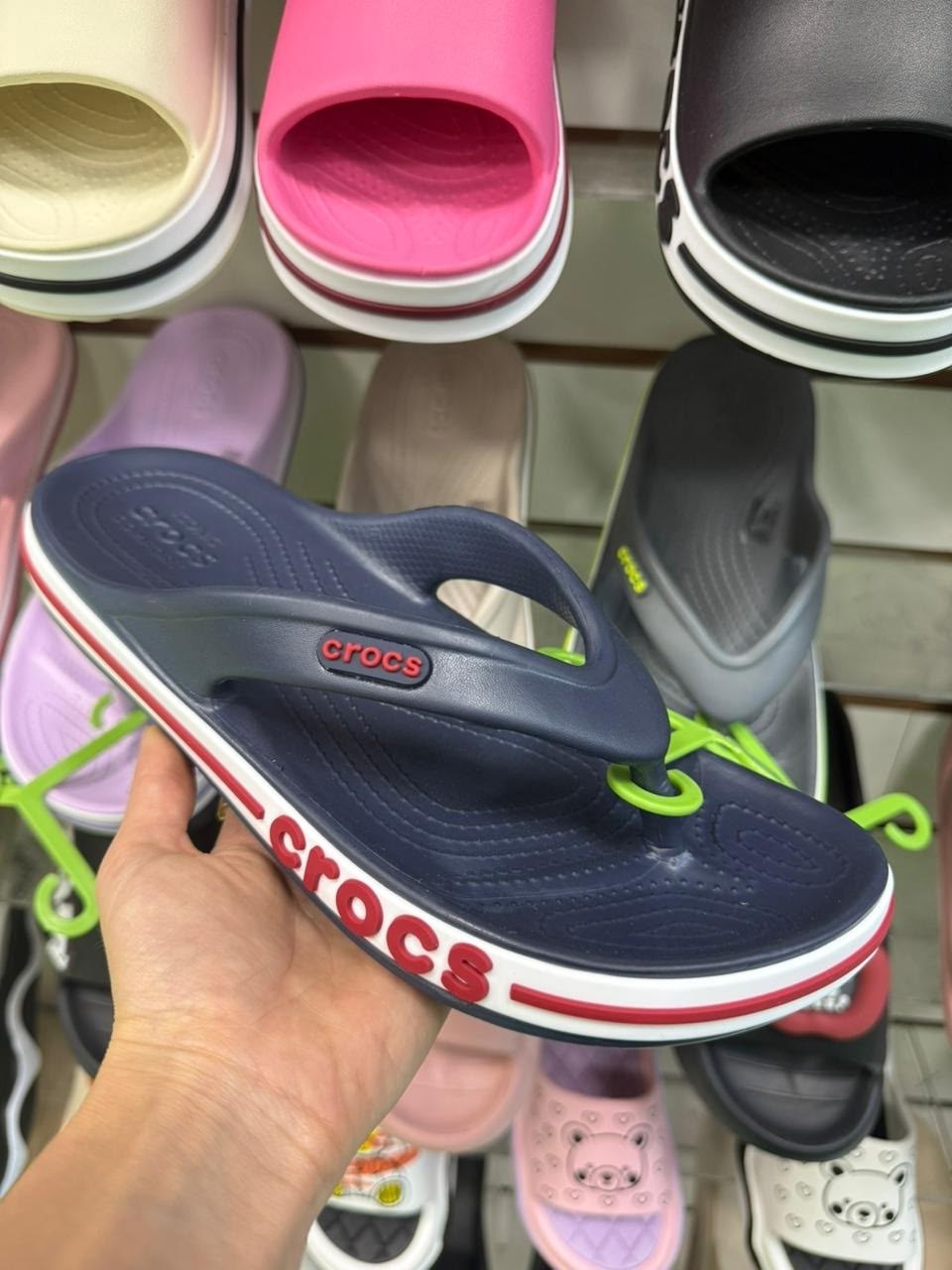 crocs bayaband flip,crocs шлепанцы,шлепанцы crocs bayaband,сланцы crocs,