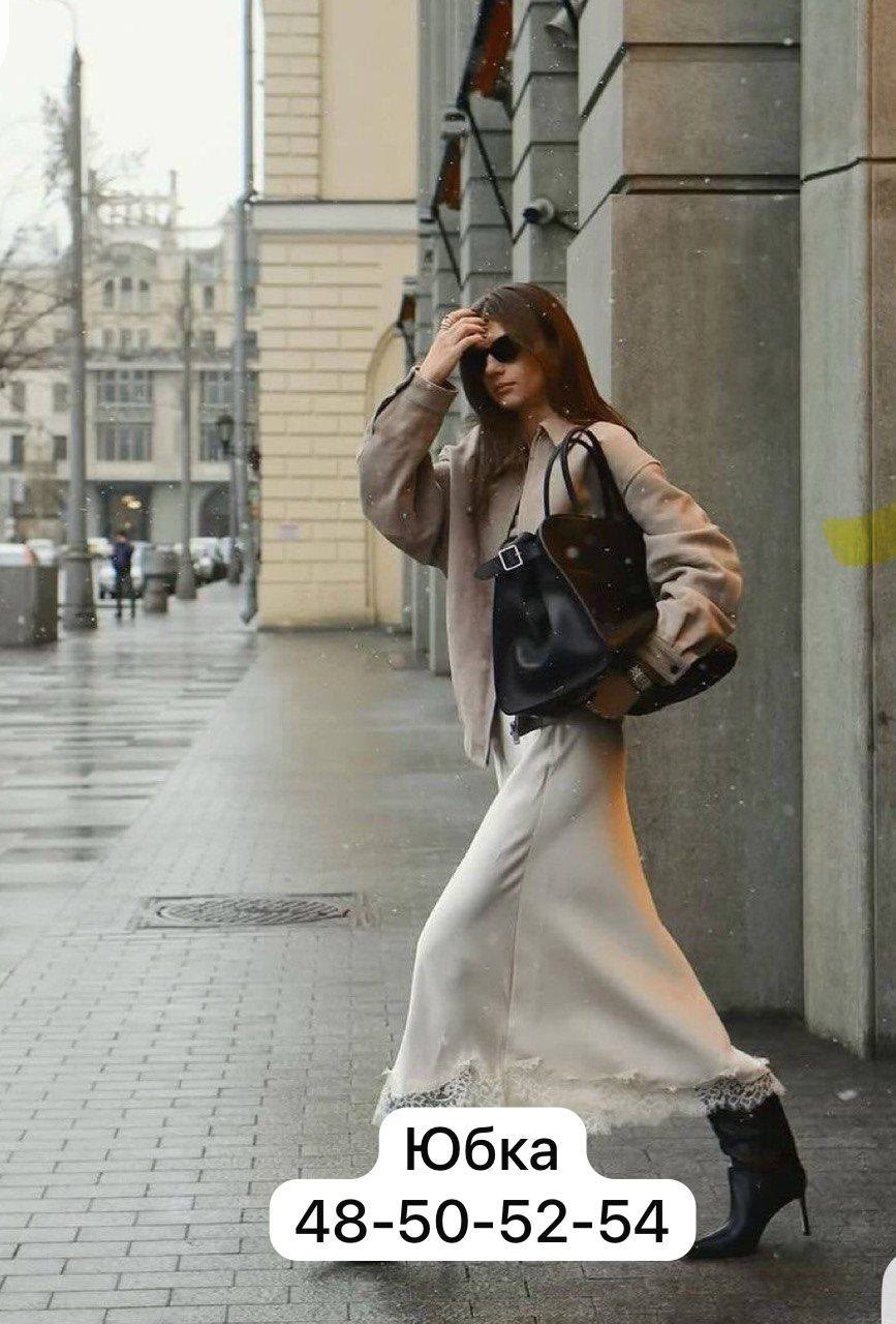 модные образы,модные юбки на осень 2025,шелковая юбка,атласная юбка миди