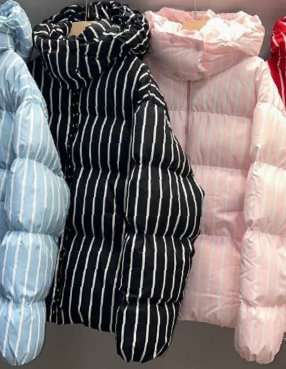 куртка зимняя женская,куртка в полоску,трендовая куртка в полоску,женская куртка,пуховик в полоску