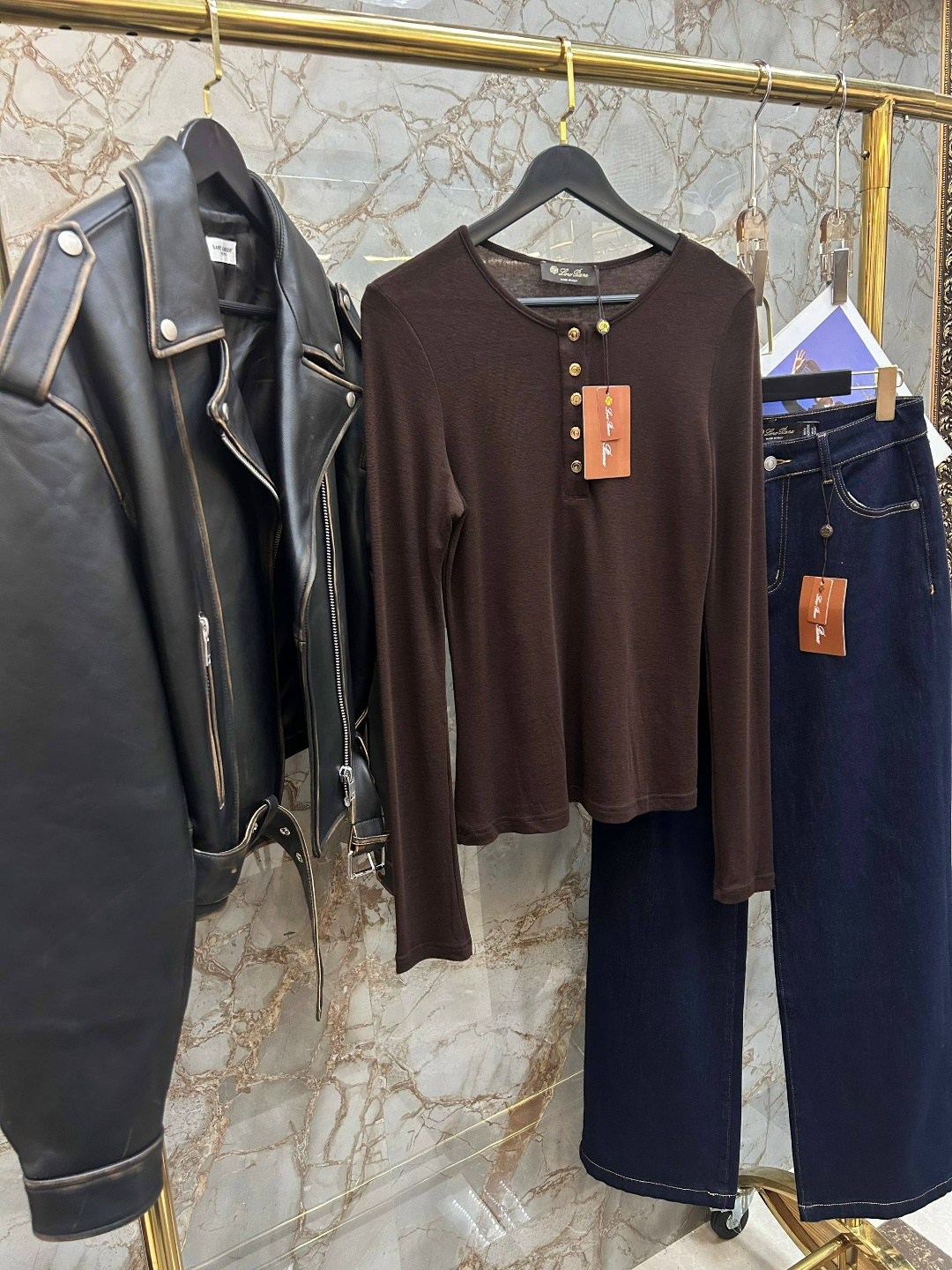 кофты с воротником,лонгслив с пуговицами,джемпер,свитер с воротником