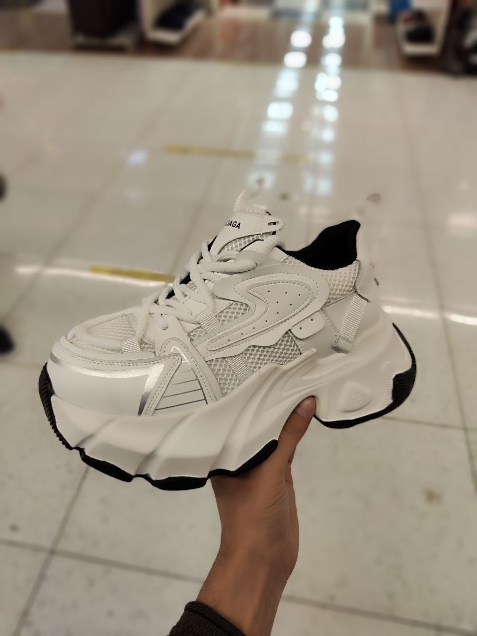 кроссовки женские balenciaga,кроссовки женскиe,женские кроссовки на платформе,массивные кроссовки на платформе,женские массивные кроссовки на платформе