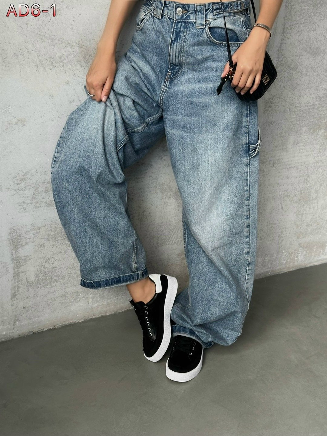 ,кроссовки adidas,кроссовки женскиe,спортивная ,замшевые кроссовки