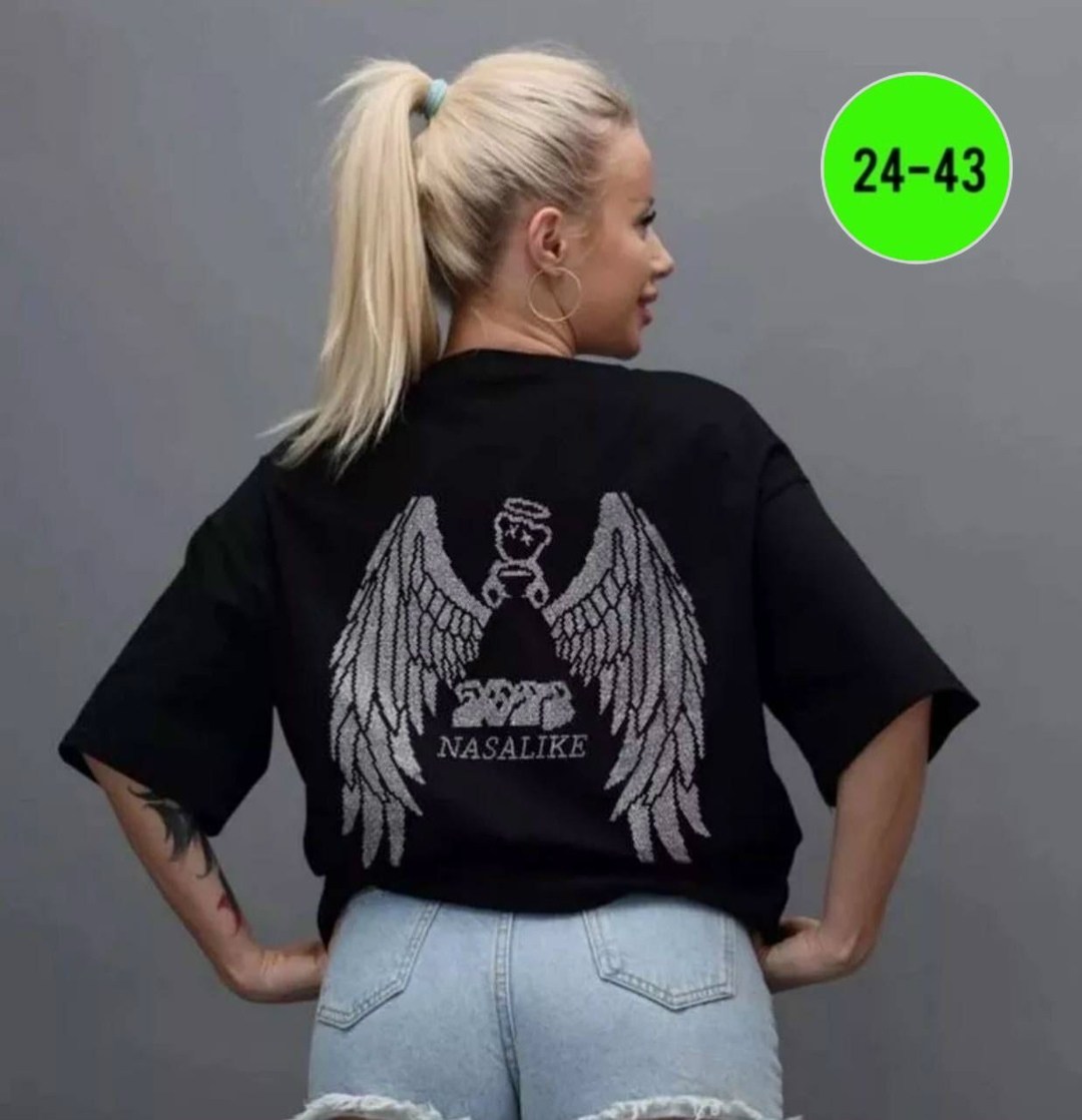 модная женская футболка,женская футболка,футболка со стразами,футболки женские с принтом,женская футболка белая