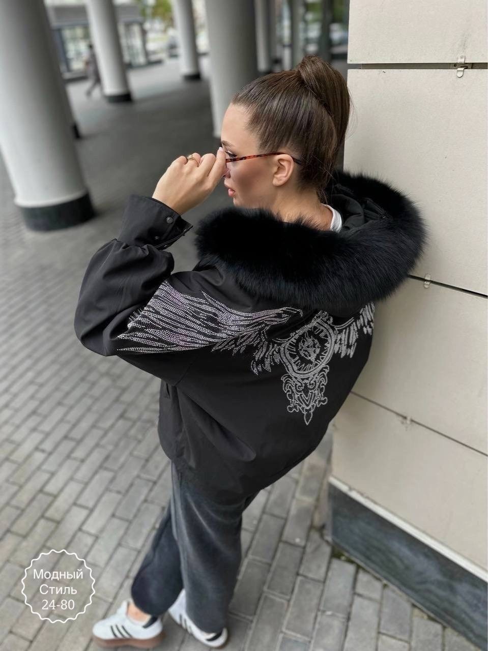 куртка с крыльями на спине,парка зимняя с натуральным мехом песца куртка бомбер,куртка бомбер,куртка с меховой опушкой,куртка женская бомбер
