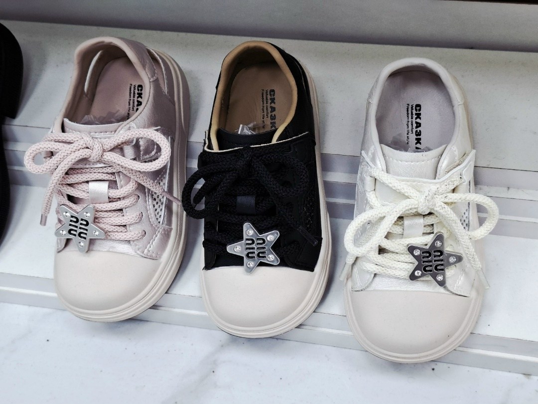 ,кроссовки кеды,кеды со стразами,спортивная ,брендовая