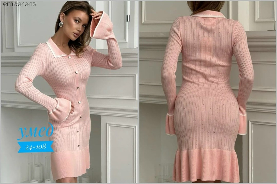 трикотажное платье,женское вязаное платье с отложным воротником и пуговицами,платье женское белое,женское трикотажное контрастное платье с оборками,платье вязаное лапша