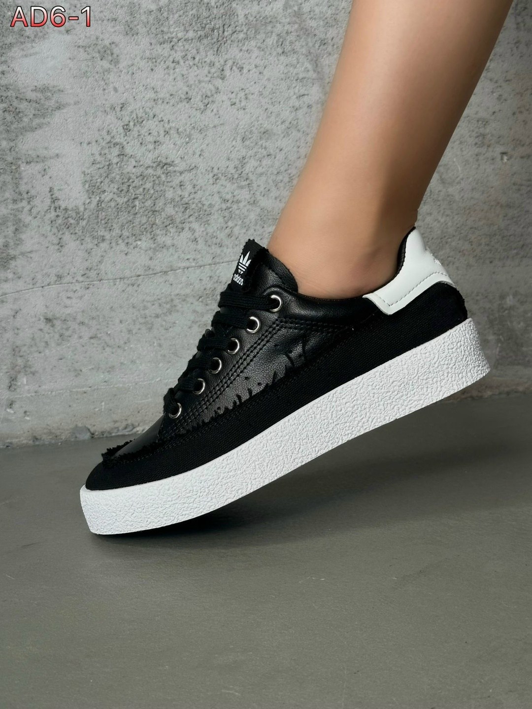 ,кроссовки adidas,кроссовки женскиe,спортивная ,замшевые кроссовки