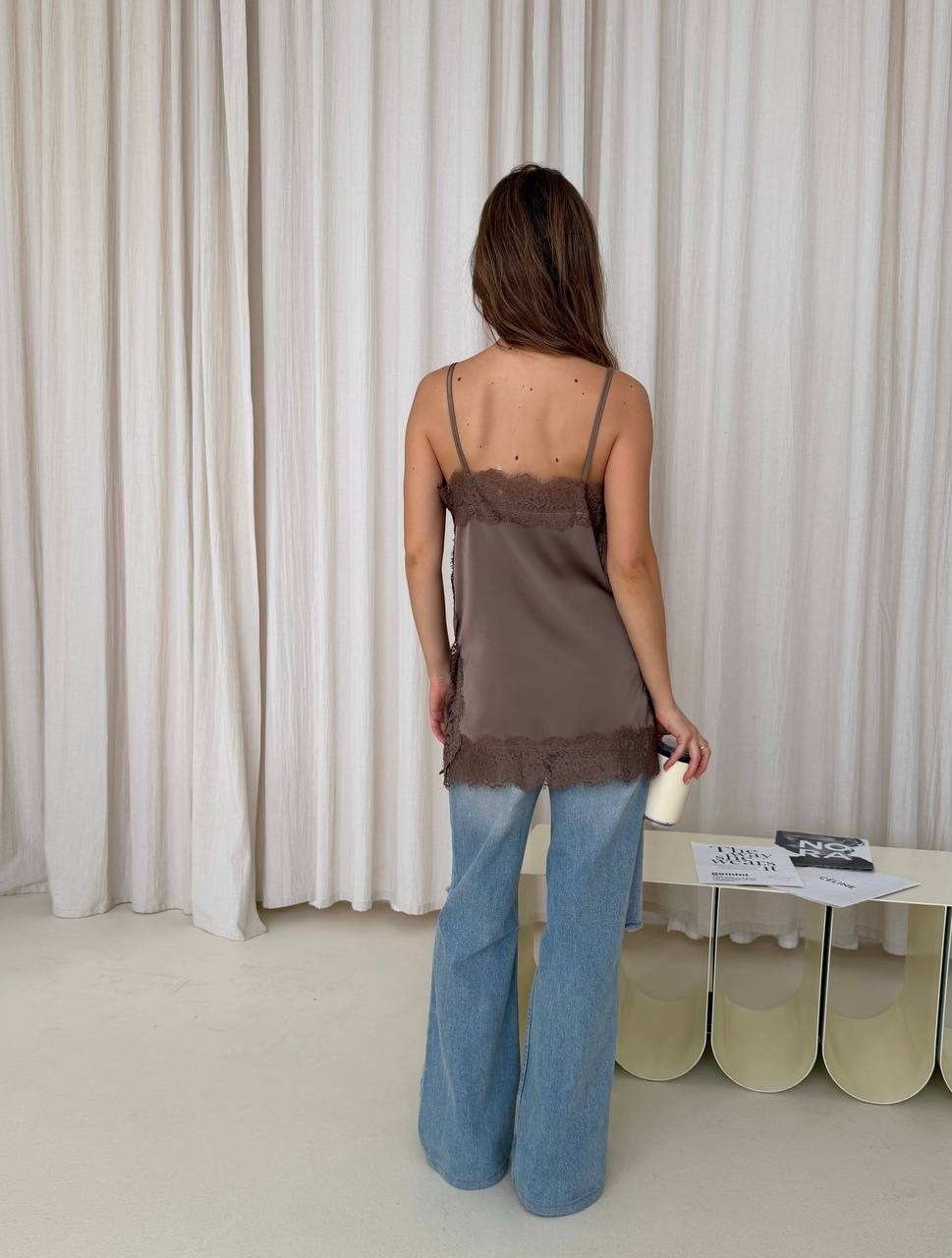 майка с кружевом,топ с кружевом,майка шелковая с кружевом,майка на бретельках с кружевом,шелковая майка на бретельках с кружевом