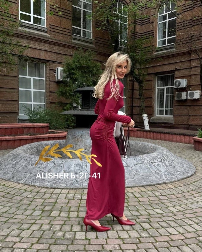 платье бордовое,облегающее платье,платье длинное,платье миди облегающее с драпировкой,платье длинное бардовое облегающее