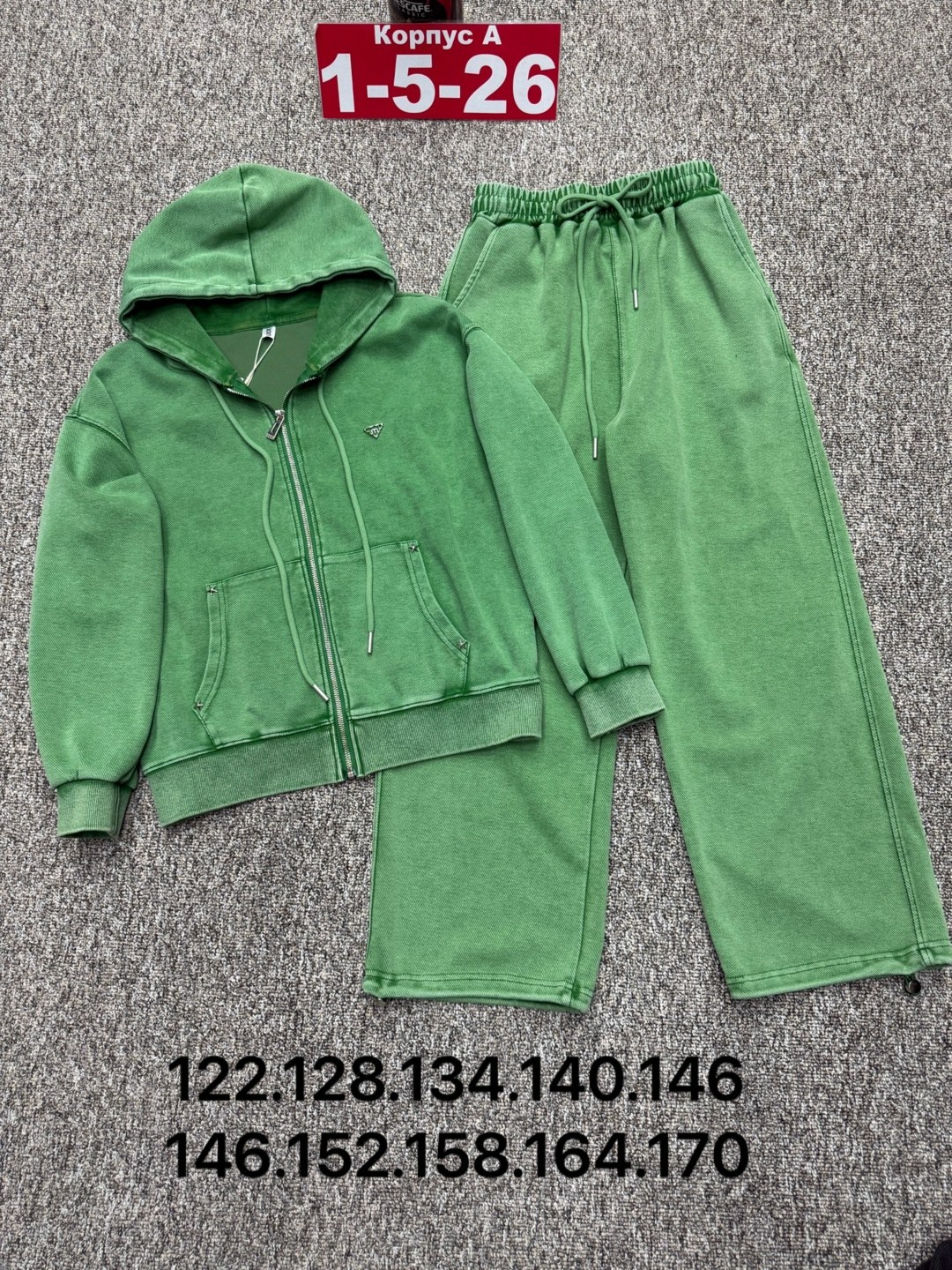 костюм на флисе,костюм женский на флисе,велюровый костюм,спортивные костюмы на флисе,костюм теплый