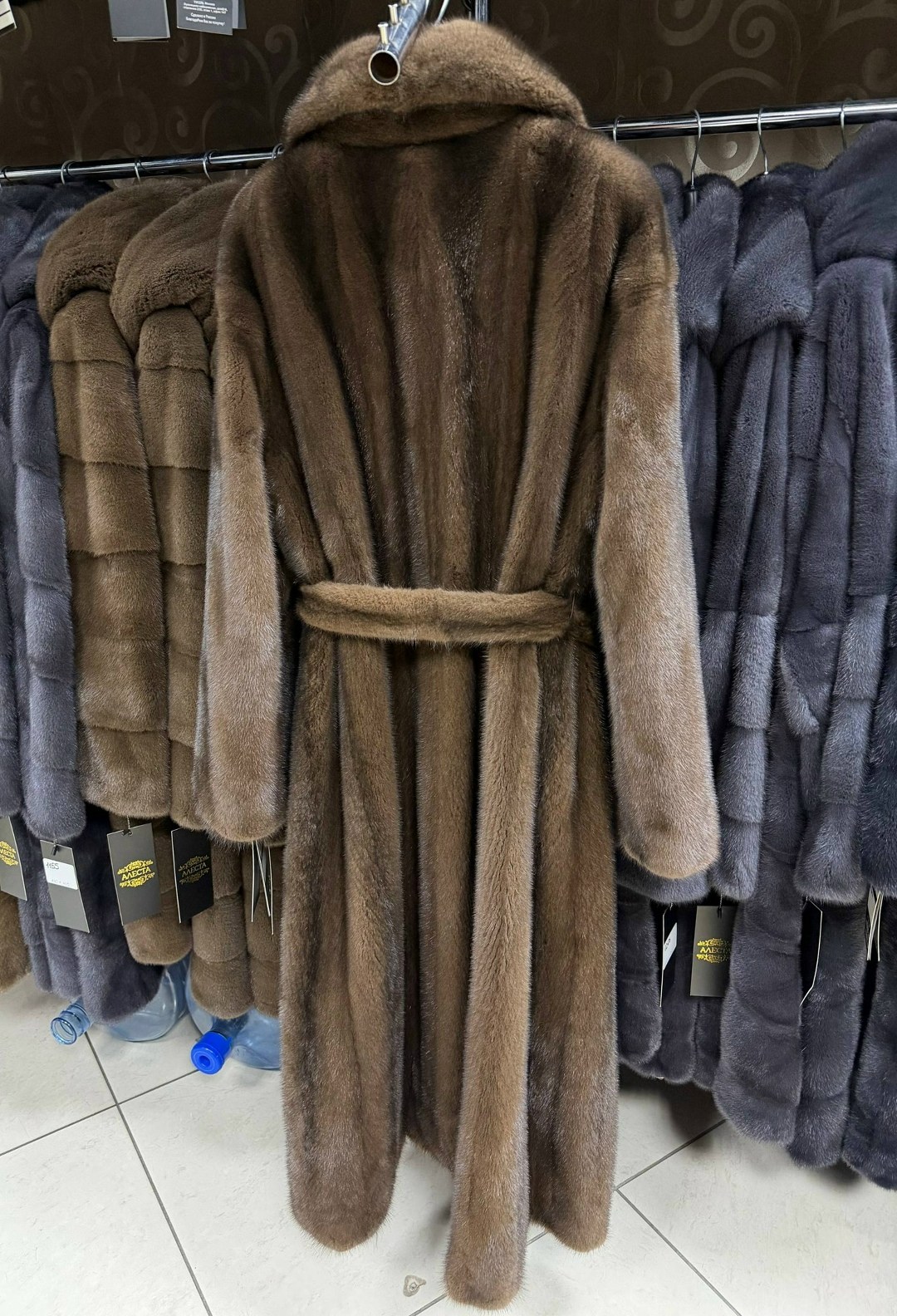 норковая шуба nafa натурального коричневого цвета,норковая шуба,шуба норка,шуба норковая nafa кимоно,шуба