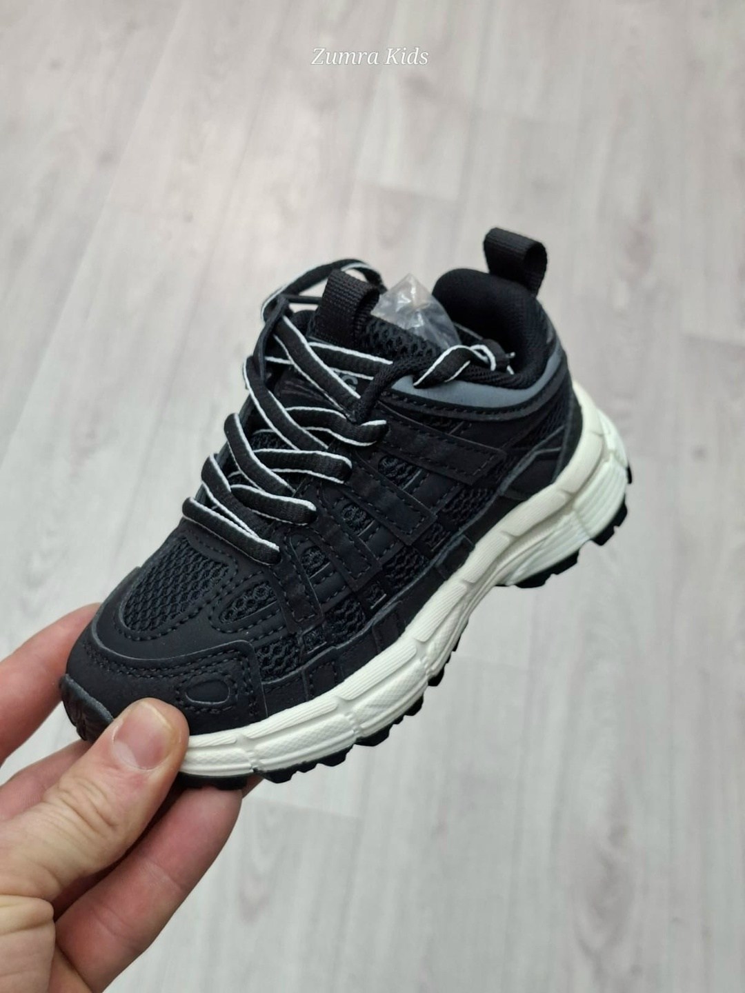 кроссовки,детские кроссовки,повседневные кроссовки,спортивная ,кроссовки брендовые