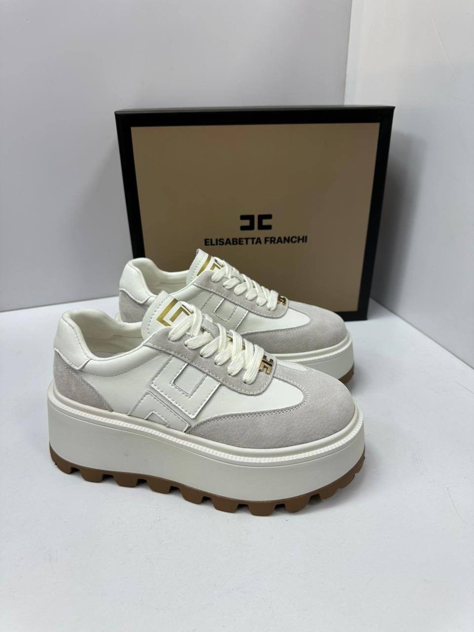 ,кроссовки fendi,кроссовки женскиe,кроссовки фенди,женская