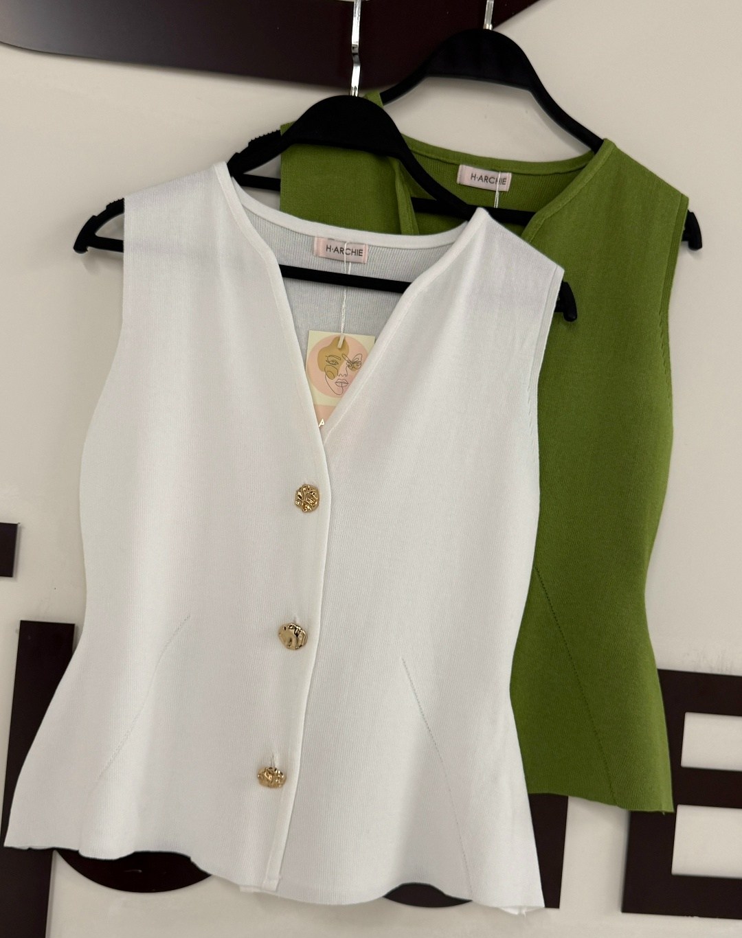 жилет зеленый,жилет приталенный,жилет женский,жилетка женская,вязаные жилеты