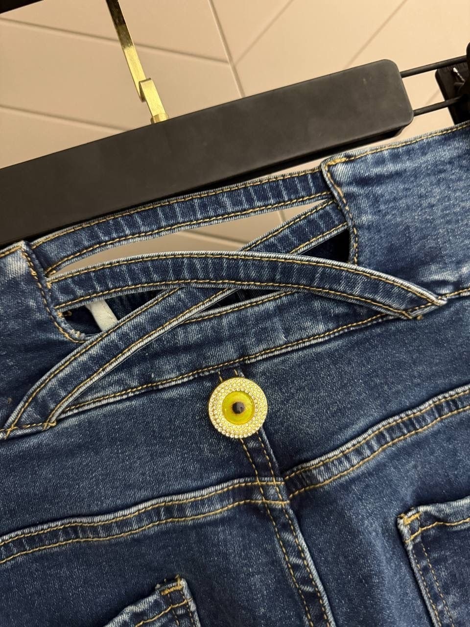 джинсы женские,elisabetta franchi jeans,джинсы,джинсы для женщин,джинсы на пуговицах