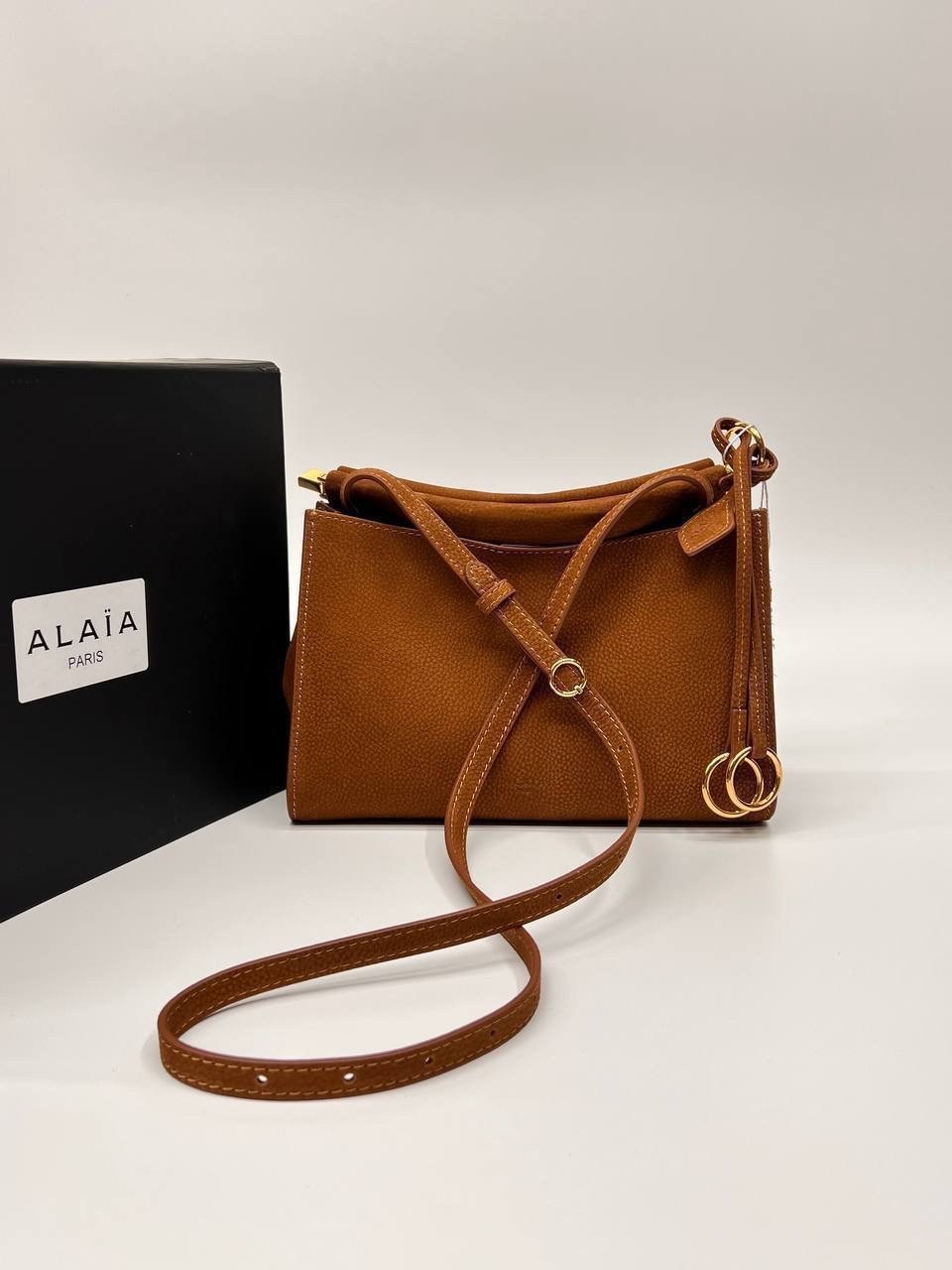 сумки,замшевая сумка,замшевая сумка женская,fendi peekaboo сумка замшевая,сумка