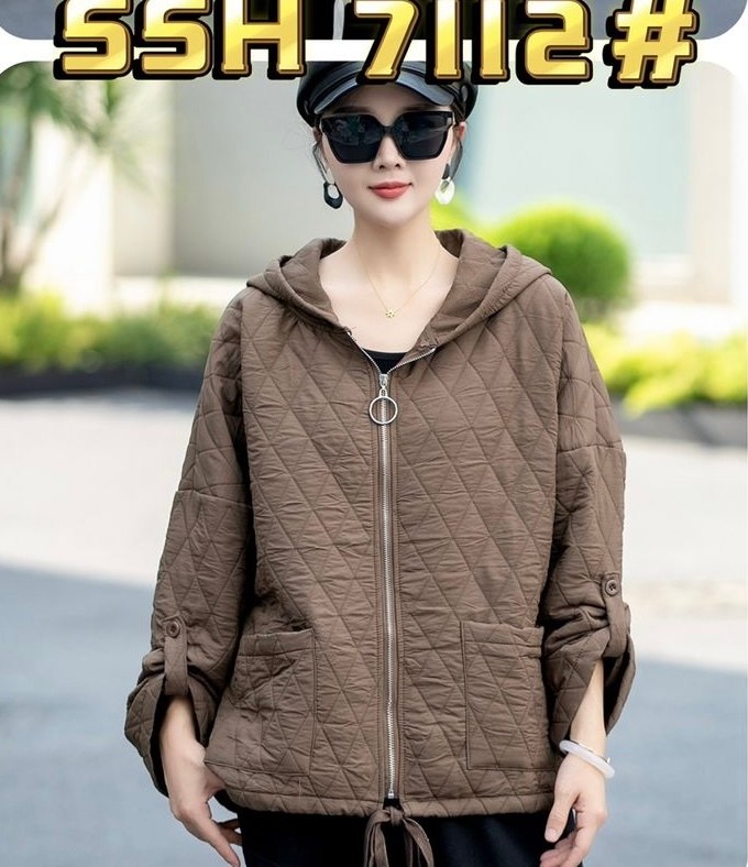 женская куртка,стеганая куртка оверсайз,оверсайз куртка,модная куртка,куртка с капюшоном