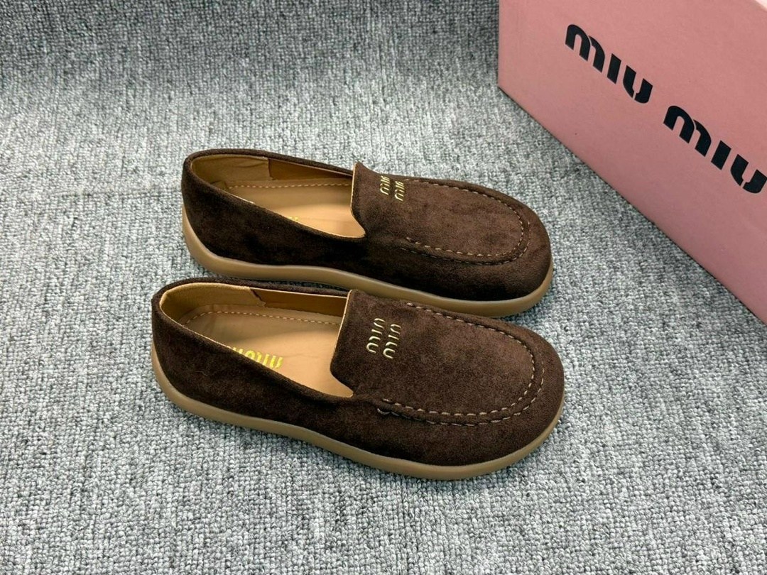 замшевые лоферы,лоферы miu miu,,лоферы из натуральной замши,лоферы miu miu на высокий подошве