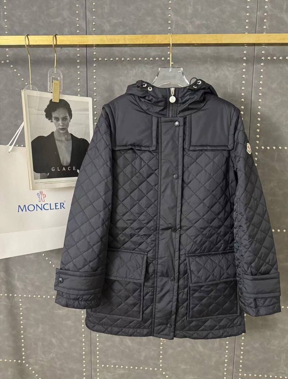 пуховики монклер,куртка модная,женские пуховики,модная женская куртка,куртка пуховик