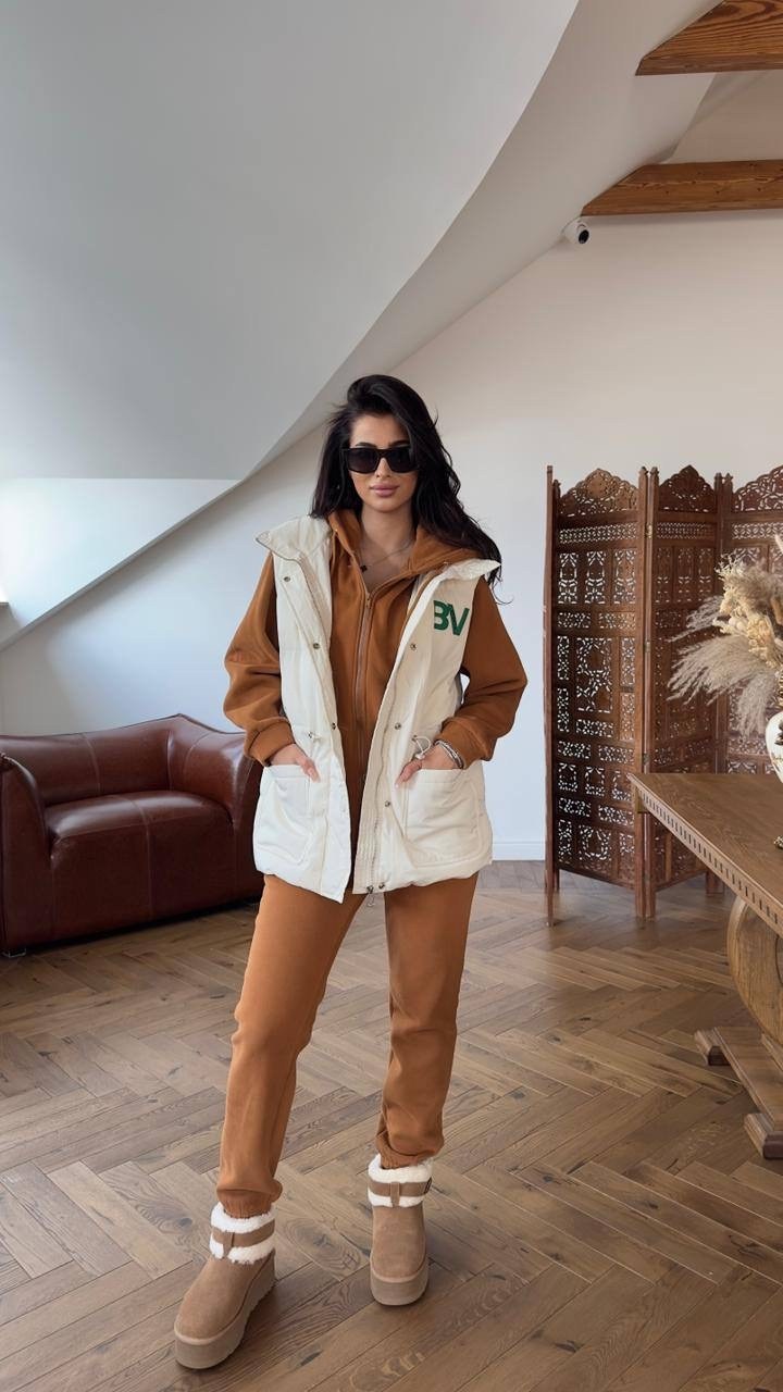 жилетка женская,стильная жилетка,теплый жилет,бежевая жилетка,жилетка