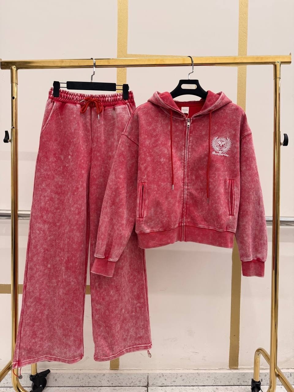 женский спортивный костюм из премиальной варенки,cпортивный костюм велюровый,велюровые костюмы,костюм женский спортивный,женский велюровый костюм