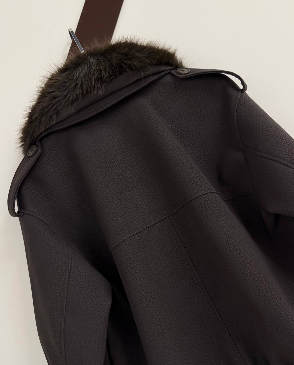 меховая куртка,куртка с меховым воротником,куртка с мехом,куртка дубленка,куртка женская