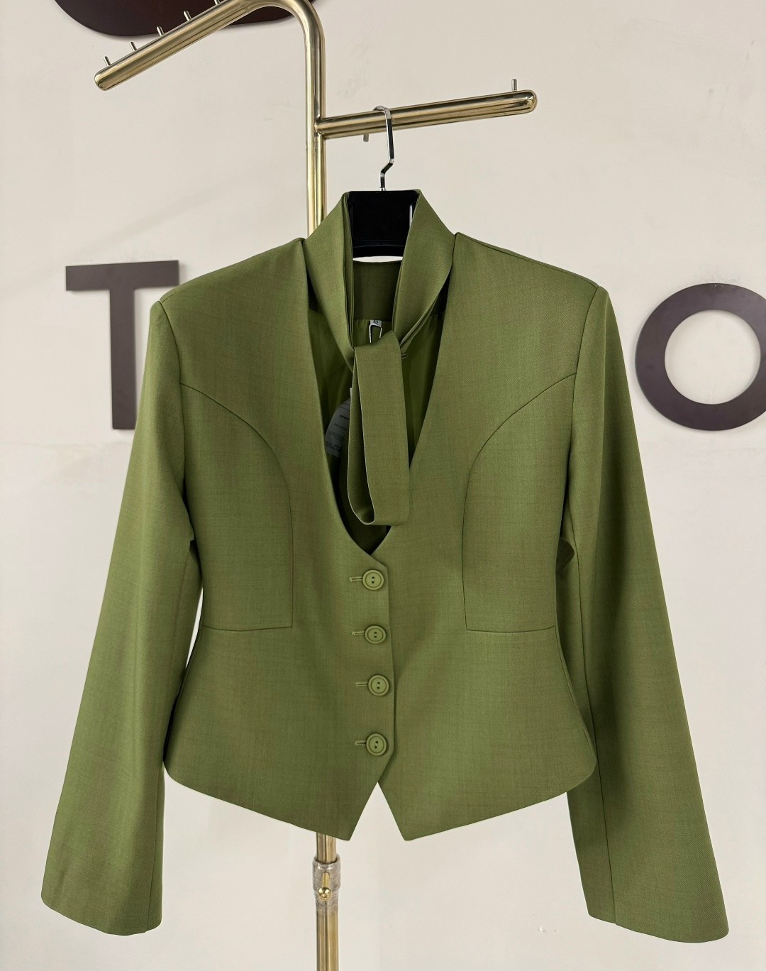 жакет,женские жакеты,женский белый пиджак,белый жакет,приталенный жакет