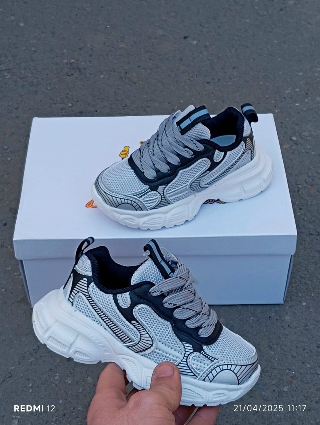 кроссовки,детские кроссовки,,спортивная ,повседневные кроссовки