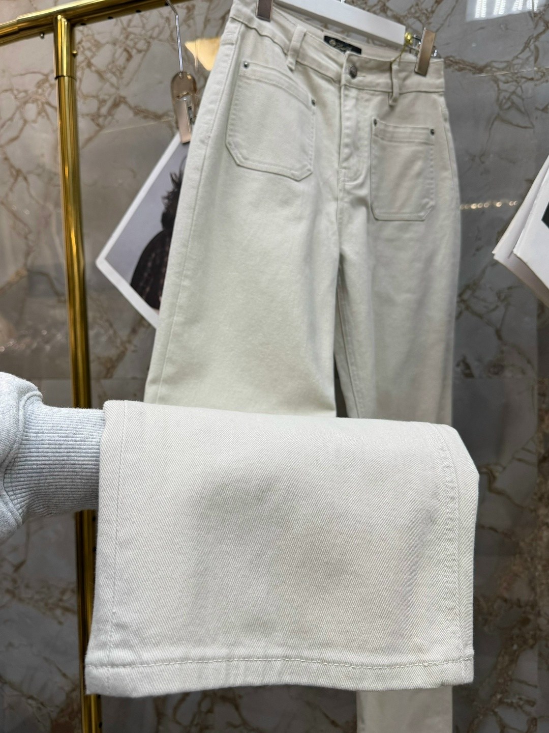 женская кофта,женские джинсы,белые джинсы,брюки джинсы,джинсы мужские