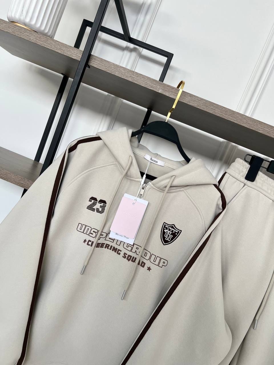 костюм спортивный,спортивный костюм женский,стильные костюмы,спортивный костюм женский на флисе,костюмы женские