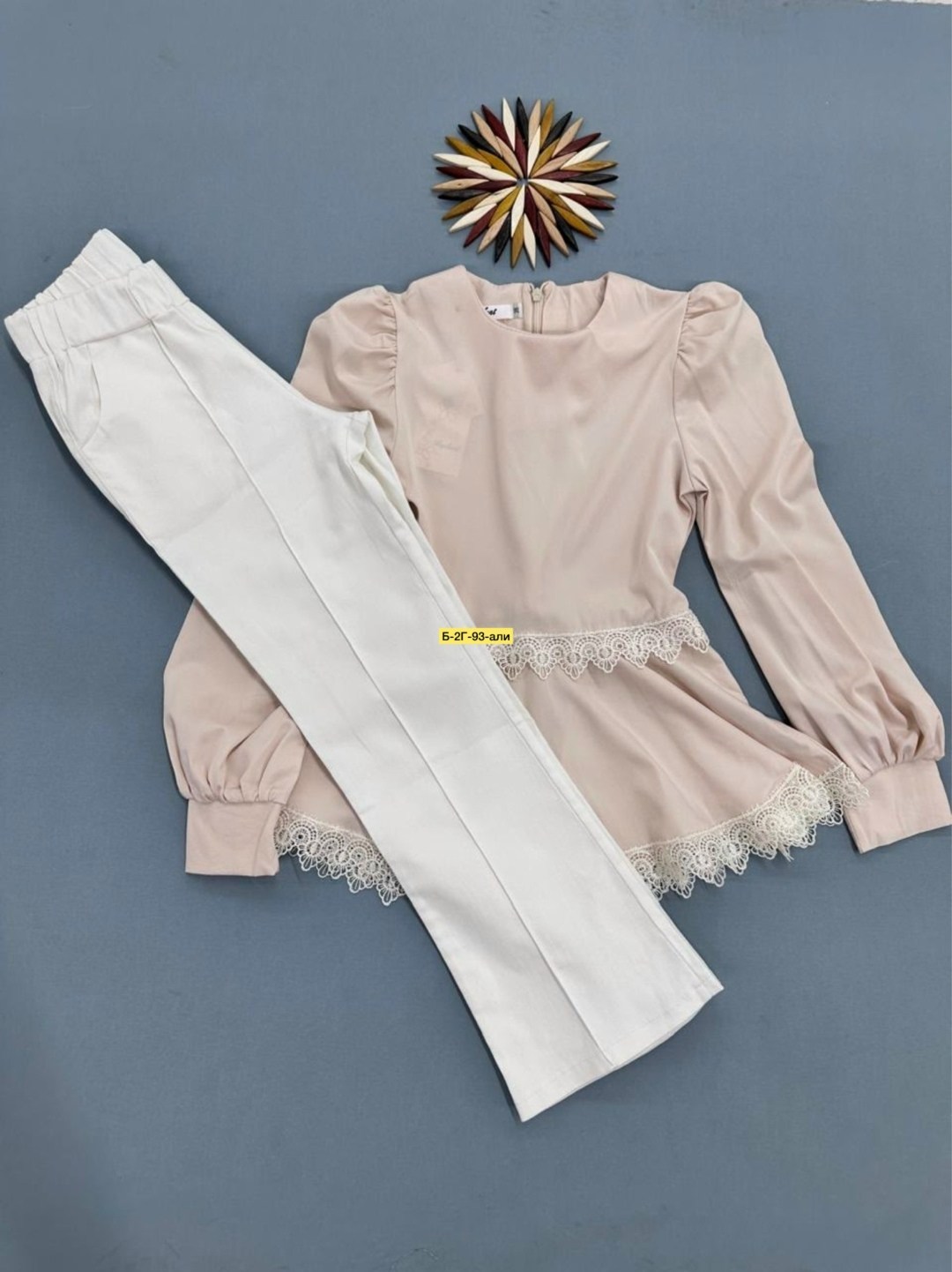 нарядный брючный костюм для девочки,брючный костюм для девочки,костюм брючный,костюм для девочки нарядный брючный праздничный,комплект костюм