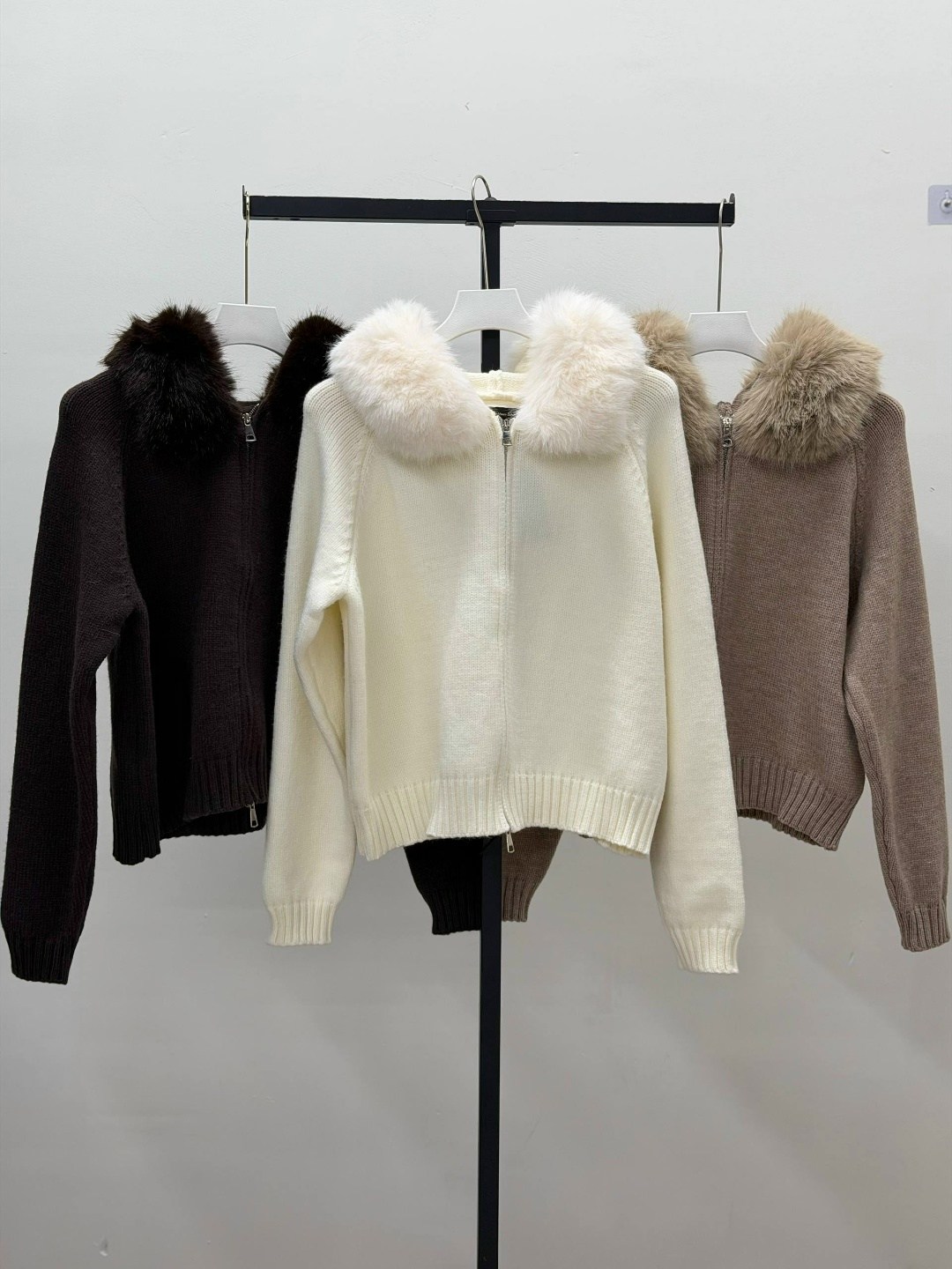 женский вязаный кардиган с капюшоном, свободный меховой воротник, однотонное пальто, дизайн на молнии,женский кашемировый кардиган с капюшоном,молочно-белый вязаный кардиган с большим меховым воротник