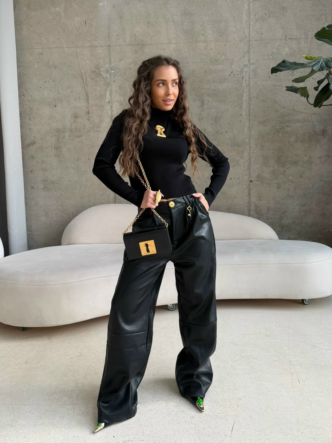 кожаные брюки,женские кожаные брюки,кожаные штаны,женские брюки,женские брюки из экокожи