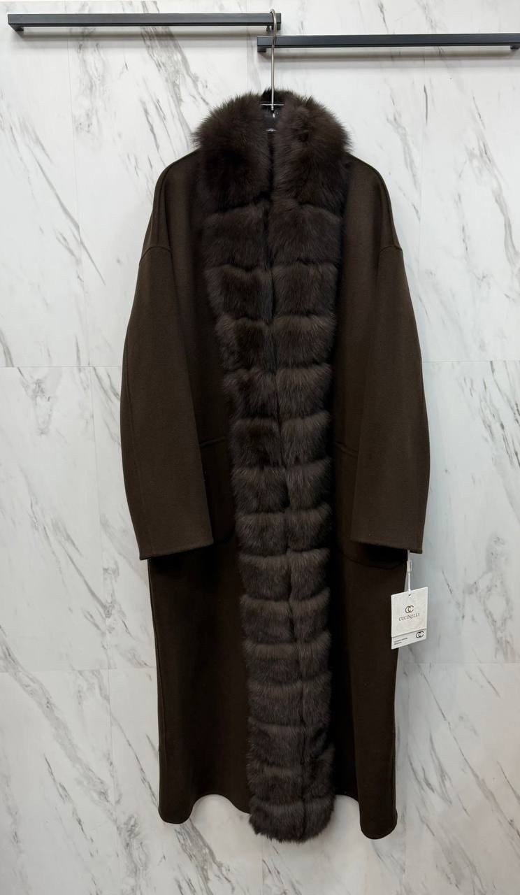 кашемировое пальто с меховым воротником из соболя,пальто из итальянского кашемира с мехом соболя,пальто из итальянского кашемира с мехом соболя yana kraft brand,пальто шерстяное с мехом соболя stone,п