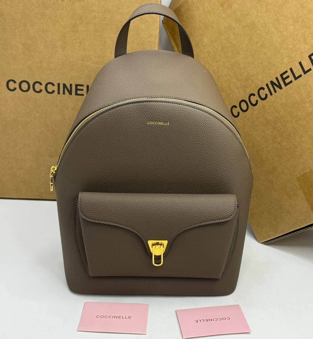 рюкзак coccinelle,женские рюкзаки,рюкзак,кожаные рюкзаки,бежевый рюкзак