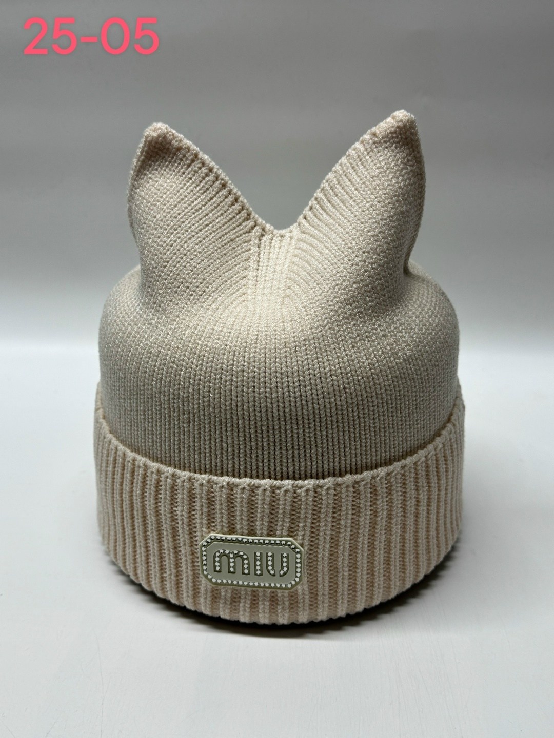 шапка женская,женская вязаная шапка,шапка для детей,шапка,шапка демисезонная