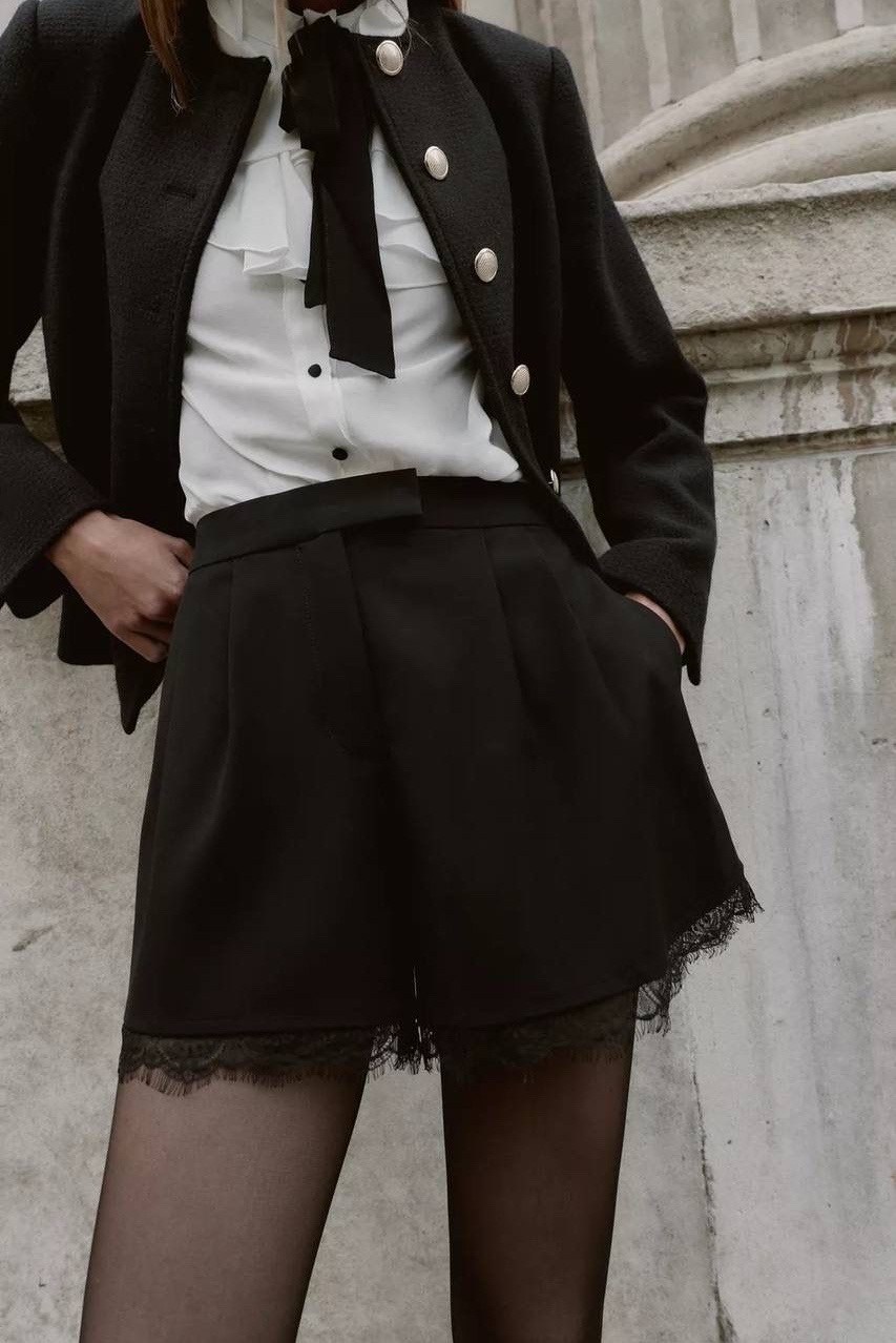 шорты женские,черные шорты,шорты с кружевом,шорты кружевные,черные шорты с кружевной отделкой