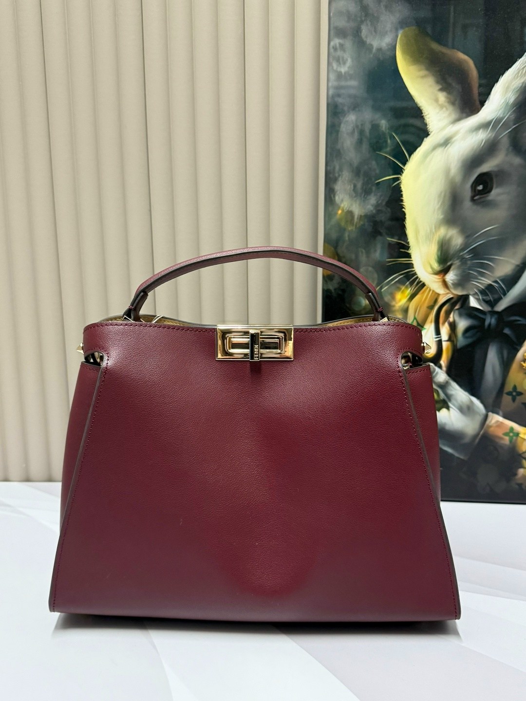 сумка fendi,сумка fendi peekaboo,сумка фенди,бежевая сумка fendi peekaboo,женская сумка fendi