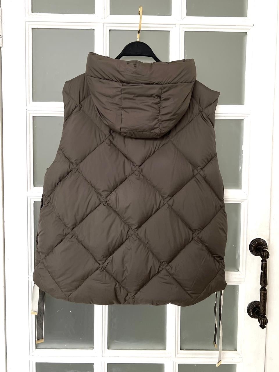 жилетка женская,жилет утепленная,жилет утепленный безрукавка с капюшоном firead,жилет женский,жилет женский утепленный