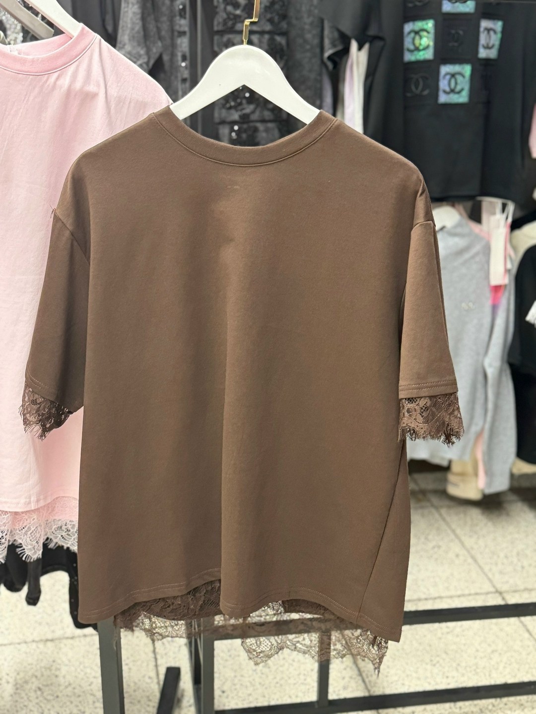 футболка с кружевами,майка с кружевами,футболка с кружевом,белая футболка с кружевом,женская футболка