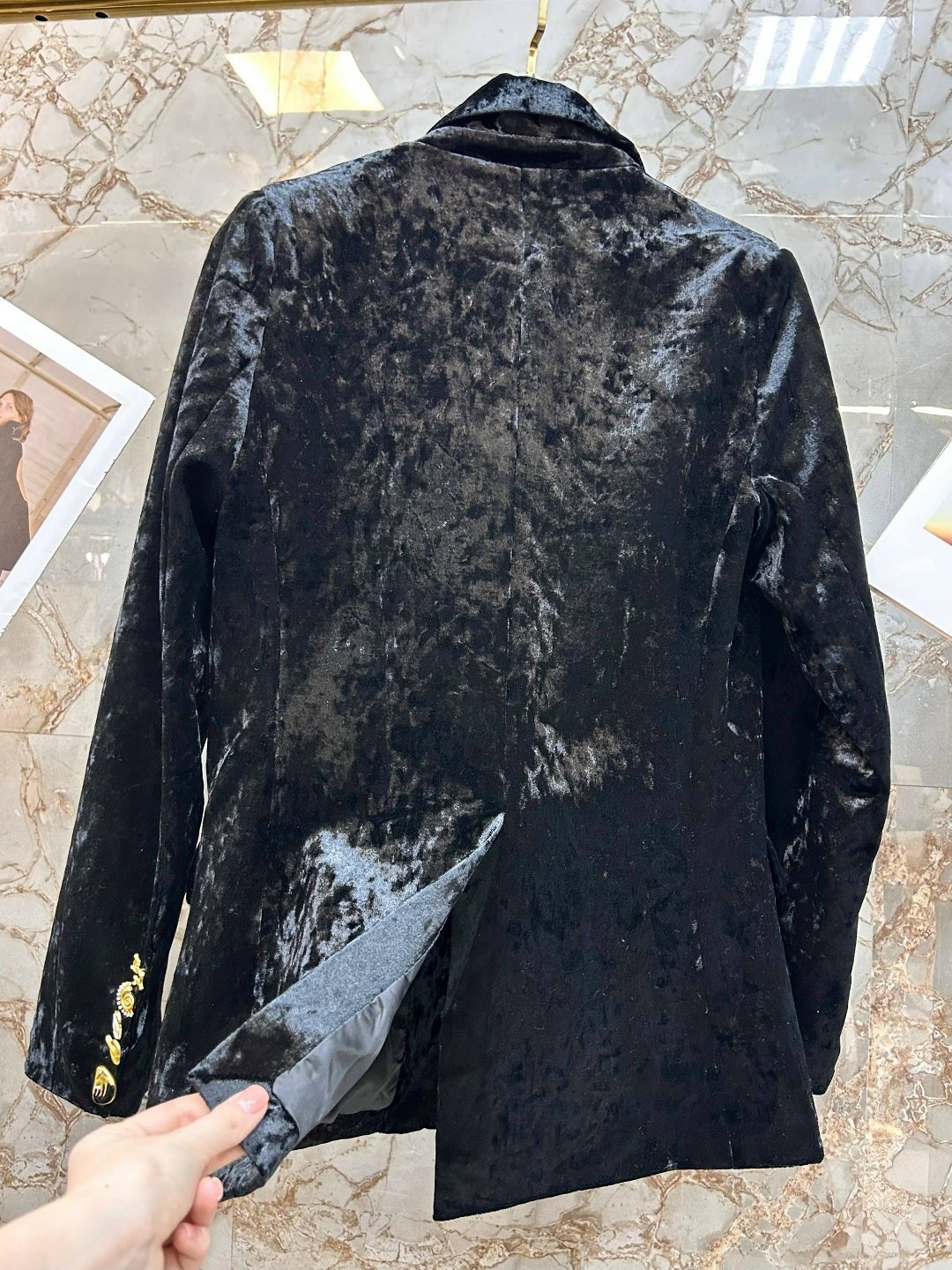 бархатный пиджак с золотыми пуговицами,бархатный пиджак,черный бархатный жакет с золотыми пуговицами,женский вельветовый пиджак,женский бархатный пиджак