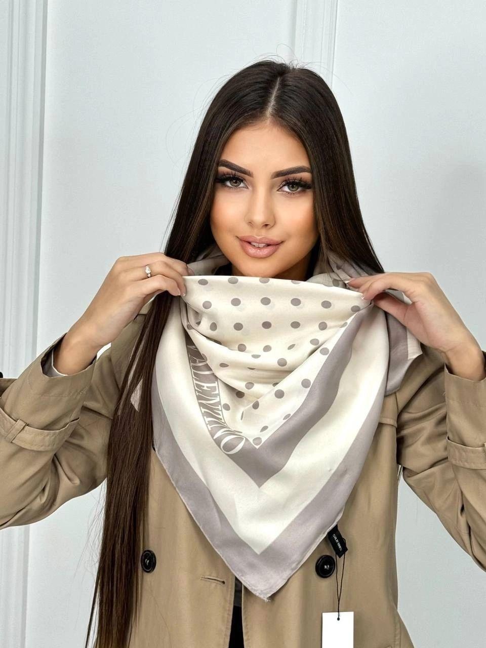 платок женский шелковый,платки шелковый на голову и шею,платки женские,брендовый платок,платок женский шелковый на шею и на голову